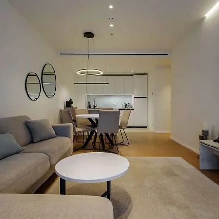 Luxury Villa With Pool & Panoramic Sea Views *