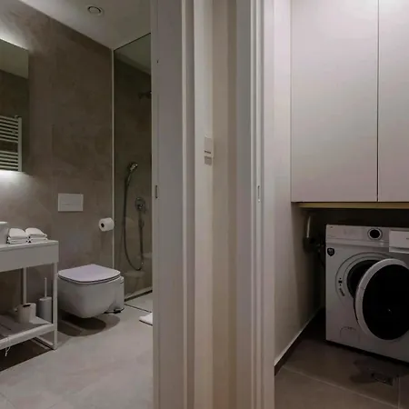Luxury With Pool & Panoramic Sea Views דירה ספליט