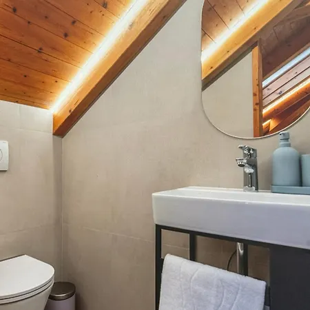 Garden View سبليت